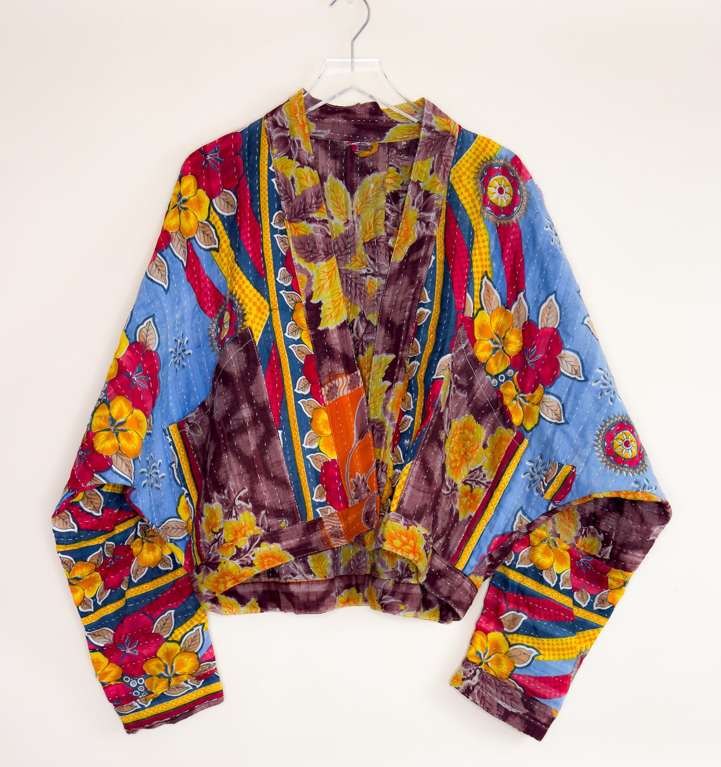 Como La Flor | Raglan Sleeve Cropped Kantha Jacket