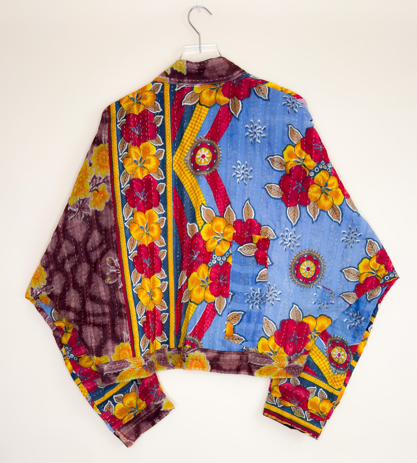 Como La Flor | Raglan Sleeve Cropped Kantha Jacket